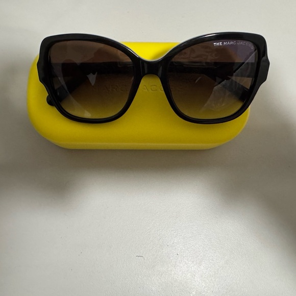 Marc Jacobs Black Sunglasses - Picture 3 of 6